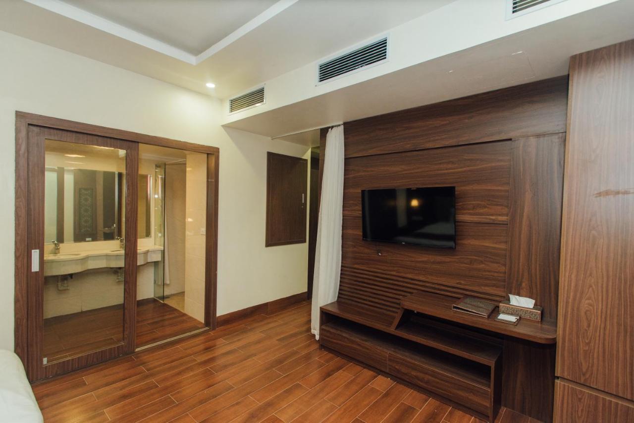 Hung Long Hotel Tu Son Екстер'єр фото